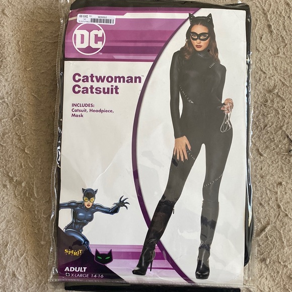 DC cat woman adult extra-large. Never worn. Headpiece and mask are not included. - Picture 1 of 1